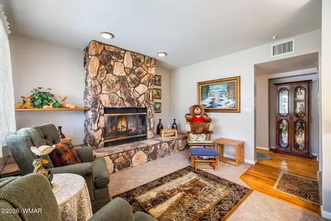 Living - 2922 Pine Rim Rd, Overgaard, AZ 85933 photo 3 of 7