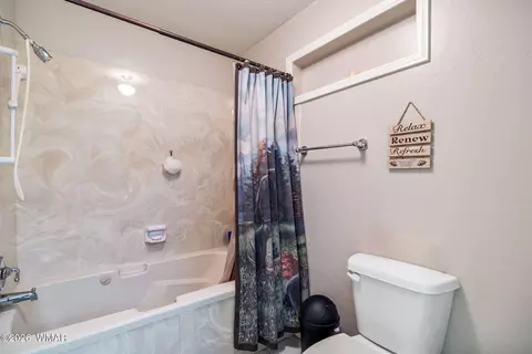 Bath - 2922 Pine Rim Rd, Overgaard, AZ 85933 photo 2 of 6