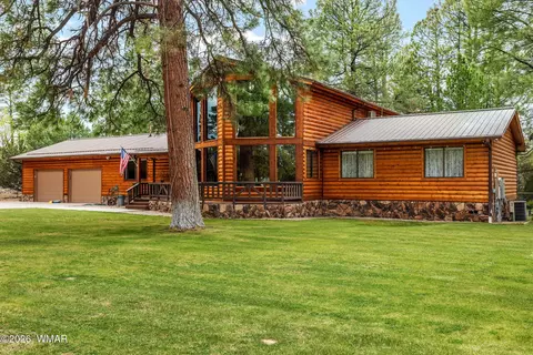 Exterior - 2922 Pine Rim Rd, Overgaard, AZ 85933 photo 2 of 12