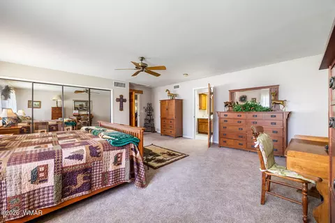 Bedroom - 2922 Pine Rim Rd, Overgaard, AZ 85933 photo 2 of 6
