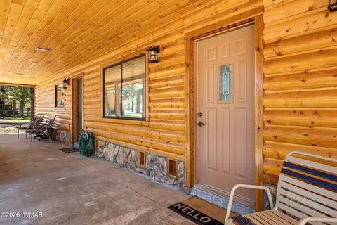 Exterior - 2924 Pine Rim Rd, Overgaard, AZ 85933 photo 6 of 13