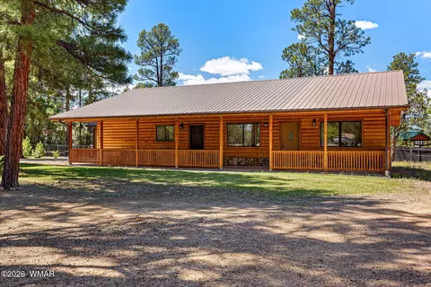 Exterior - 2924 Pine Rim Rd, Overgaard, AZ 85933 photo 3 of 13