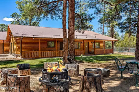 2924 Pine Rim Rd, Overgaard, AZ 85933