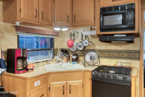 2201 E Quarter Horse Way, Show Low, AZ 85901 photo 12