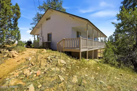 Exterior - 3418 Aztec Dr, Overgaard, AZ 85933 photo 6 of 8
