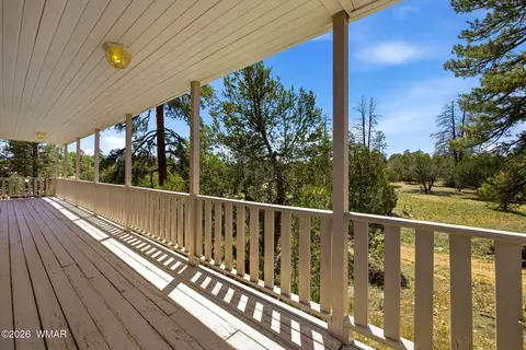 Exterior - 3418 Aztec Dr, Overgaard, AZ 85933 photo 5 of 8