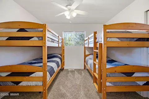 Bedroom - 3418 Aztec Dr, Overgaard, AZ 85933 photo 1 of 8