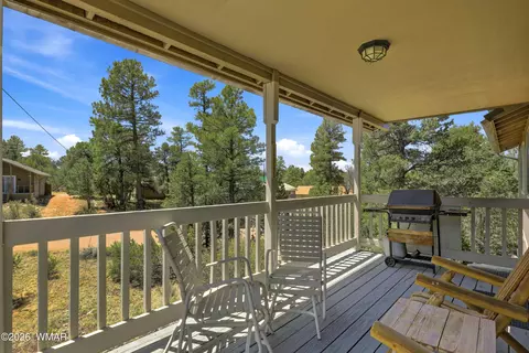 Exterior - 1992 Red Deer Run, Overgaard, AZ 85933 photo 6 of 8