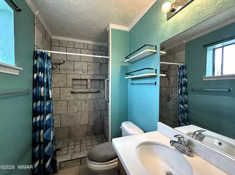 Bath - 73 W 8th St, Eagar, AZ 85925 photo 1 of 2