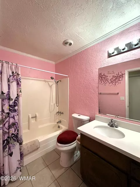 Bath - 73 W 8th St, Eagar, AZ 85925 photo 2 of 2