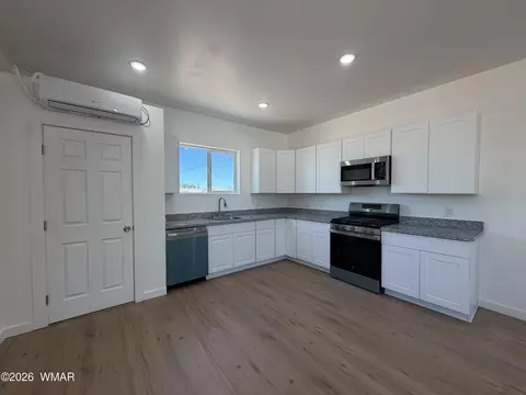 Kitchen - 731 Tori Cir, Springerville, AZ 85938 photo 2 of 2