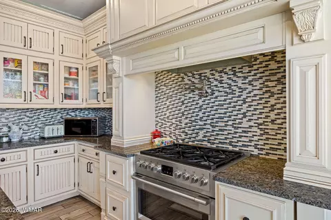 Kitchen - 75 E 1st Ave, Eagar, AZ 85925 photo 2 of 3