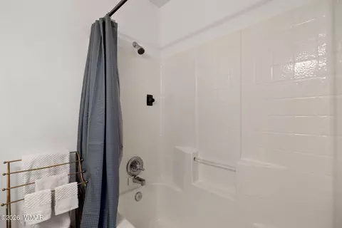 Bath - 341 N Brant Dr, Eagar, AZ 85925 photo 5 of 5