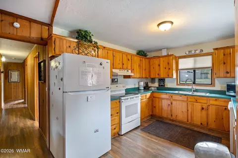 Kitchen - 85 N Main St, Greer, AZ 85927 photo 2 of 4