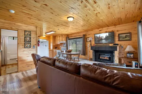 Living - 85 N Main St, Greer, AZ 85927 photo 4 of 6