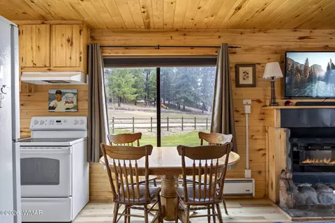 Dining - 85 N Main St, Greer, AZ 85927 photo 2 of 2