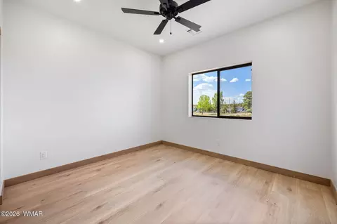 Bedroom - 2202 Page Dr, Overgaard, AZ 85933 photo 1 of 1