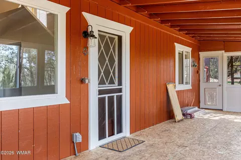Exterior - 3370 Turkey Run, Overgaard, AZ 85928 photo 4 of 9