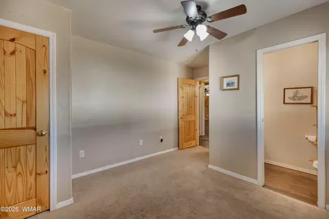 Bedroom - 2722 Bain Trl, Overgaard, AZ 85933 photo 1 of 2