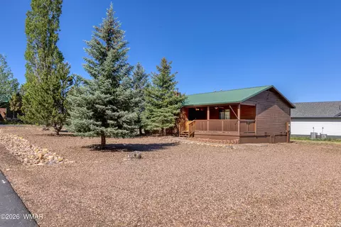 Exterior - 2722 Bain Trl, Overgaard, AZ 85933 photo 2 of 6