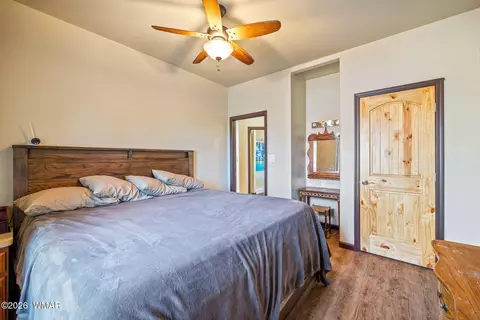 Bedroom - 3331 Ox Bow Bnd, Overgaard, AZ 85933 photo 2 of 2