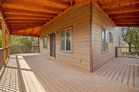 Exterior - 3331 Ox Bow Bnd, Overgaard, AZ 85933 photo 4 of 7