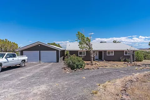 12 Navajo Dr, Concho, AZ 85924