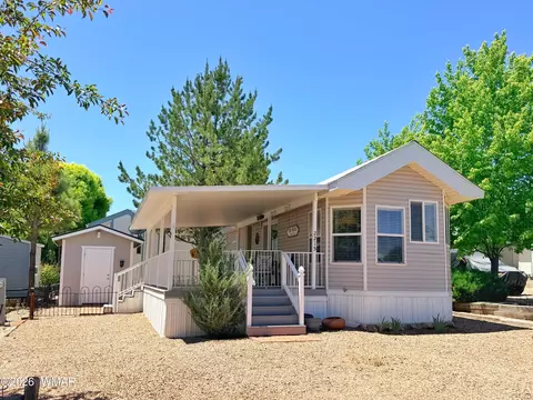 2215 Old Crooks Trl, Overgaard, AZ 85933