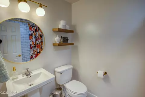 Bath - 21 W 3rd St, Snowflake, AZ 85937 photo 5 of 5