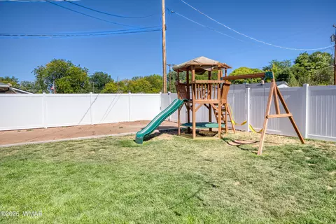 Exterior - 21 W 3rd St, Snowflake, AZ 85937 photo 2 of 2