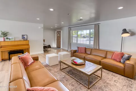 Living - 21 W 3rd St, Snowflake, AZ 85937 photo 3 of 3