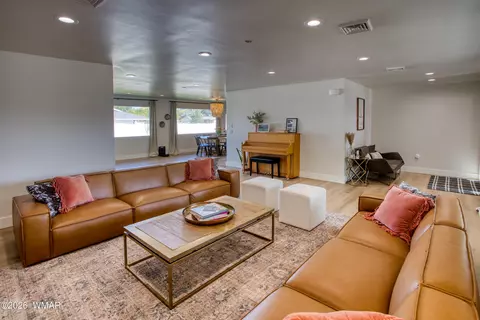 Living - 21 W 3rd St, Snowflake, AZ 85937 photo 1 of 3