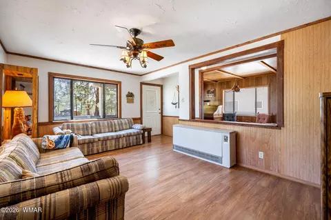 Living - 3316 Ox Bow Bnd, Overgaard, AZ 85933 photo 2 of 3
