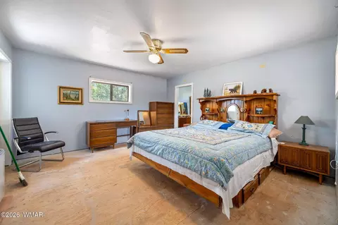 Bedroom - 3316 Ox Bow Bnd, Overgaard, AZ 85933 photo 1 of 7