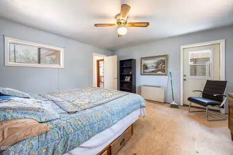 Bedroom - 3316 Ox Bow Bnd, Overgaard, AZ 85933 photo 2 of 7