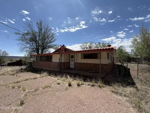 704 S Voigt St, Springerville, AZ 85938