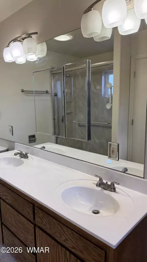 Bath - 1048 Edith, Eagar, AZ 85925 photo 1 of 1