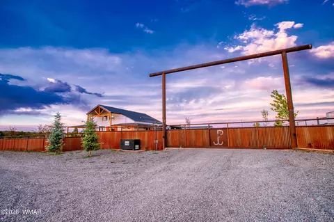1093 School House Ln, Show Low, AZ 85901