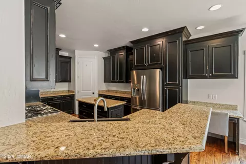 Kitchen - 1713 W Snowline Dr, Eagar, AZ 85925 photo 2 of 3
