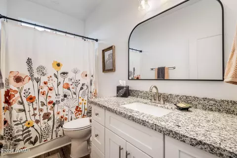 Bath - 105 N Mulligan Rd, Eagar, AZ 85925 photo 5 of 5