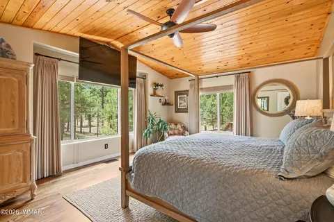Bedroom - 3705 Apache Dr, Happy Jack, AZ 86024 photo 1 of 6