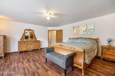 Bedroom - 2917 Lodgepole, Overgaard, AZ 85933 photo 2 of 5