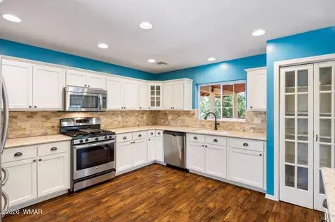Kitchen - 3130 Ranch Rd, Overgaard, AZ 85933 photo 2 of 2