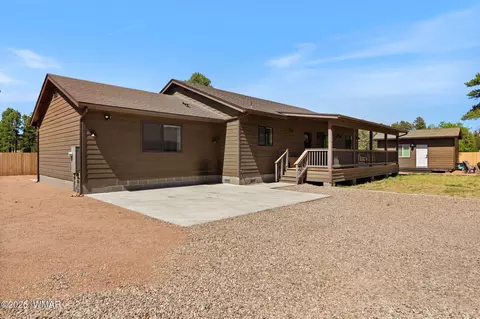 2745 Senior Center St, Overgaard, AZ 85933