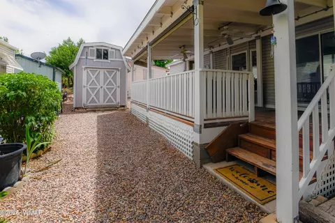 2263 Hanging Tree Ln, Overgaard, AZ 85933 photo 14