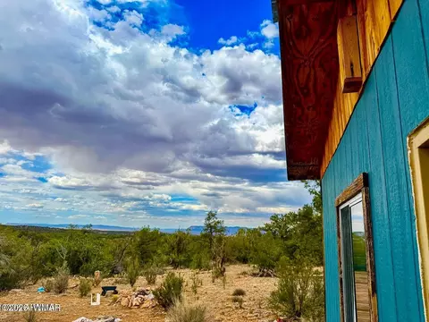 34962 W Hidalgo Rd, Seligman, AZ 86337