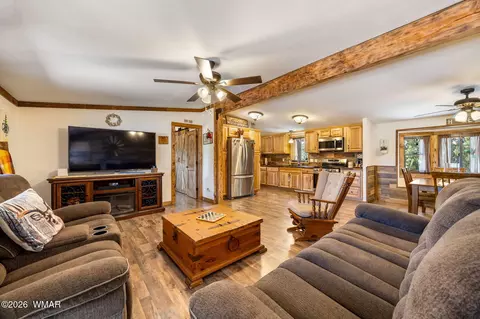 2191 Gingerbread Ln, Overgaard, AZ 85933 photo 3