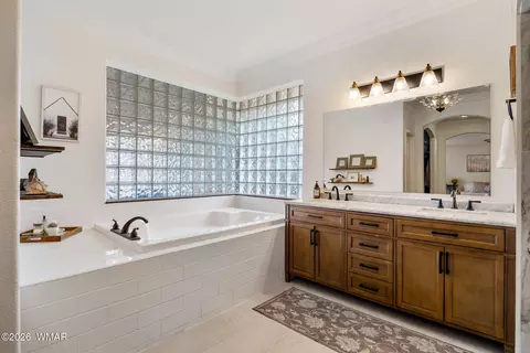 Bath - 504 E 4th St, Eagar, AZ 85925 photo 1 of 6