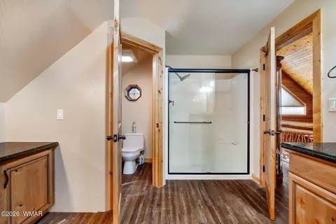 Bath - 2789 Doolittle Cir, Overgaard, AZ 85933 photo 4 of 4