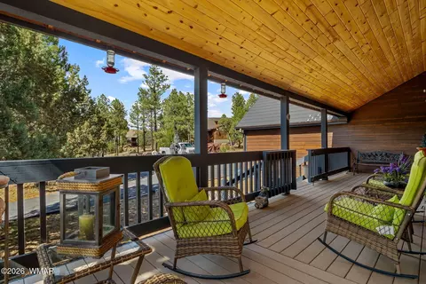 Exterior - 2789 Doolittle Cir, Overgaard, AZ 85933 photo 3 of 9